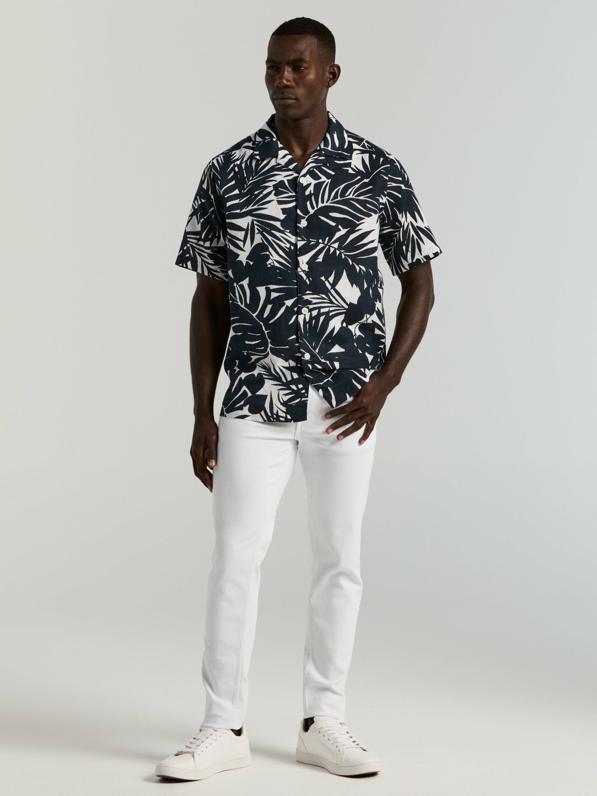 Tropical Leaf Print Camp Collar Shirt | Perry Ellis