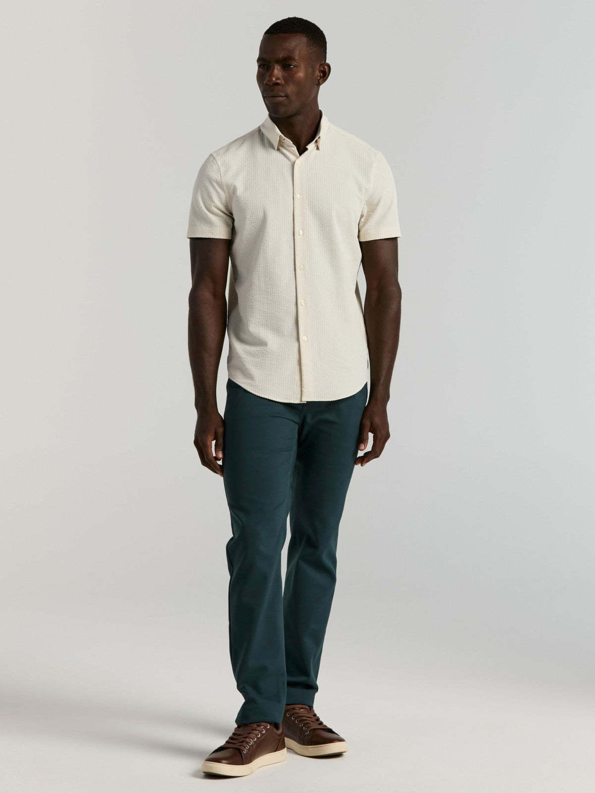 Stretch Seersucker Slim Fit Shirt | Perry Ellis