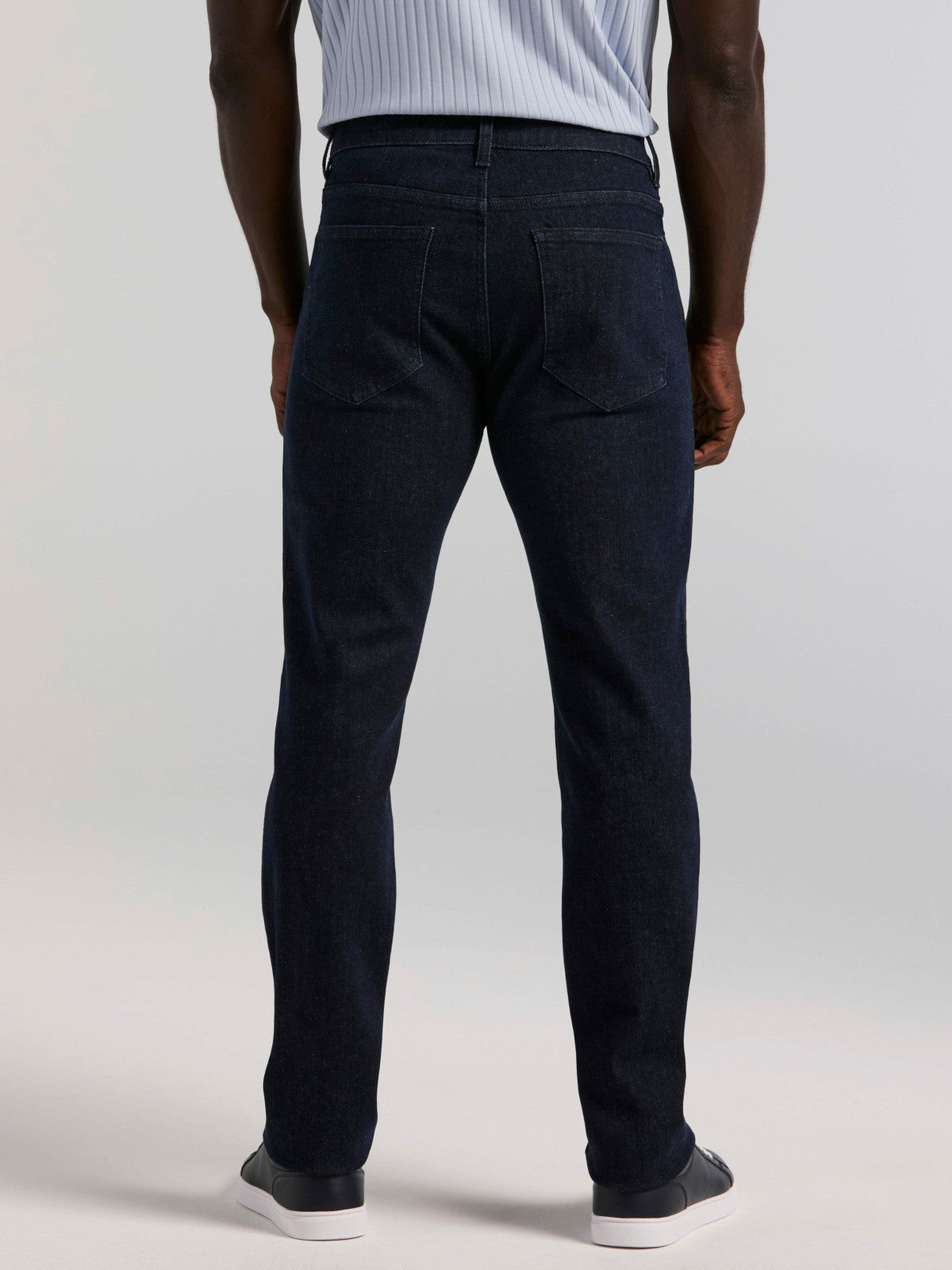 Slim Fit Indigo Rinse 5-Pocket Stretch Denim Jeans | Perry Ellis