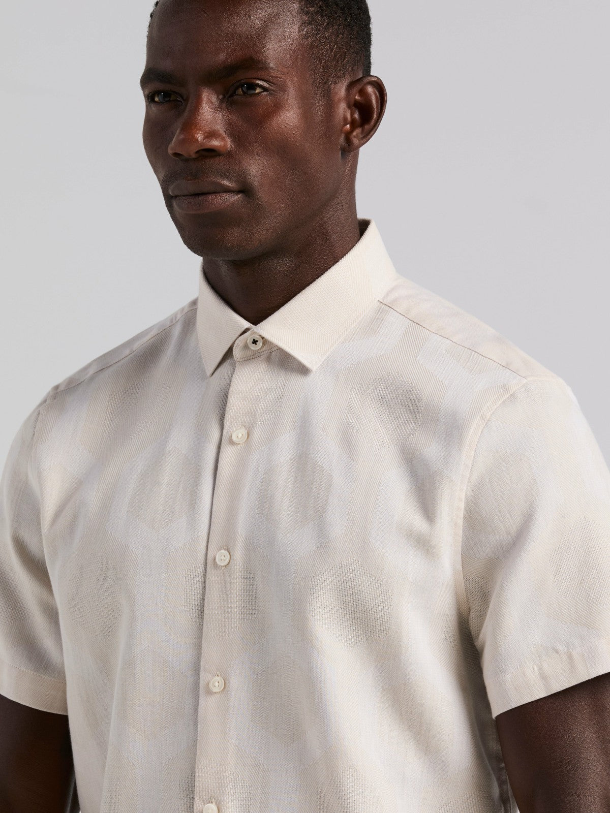 Cotton Linen Geo Jacquard Shirt | Perry Ellis