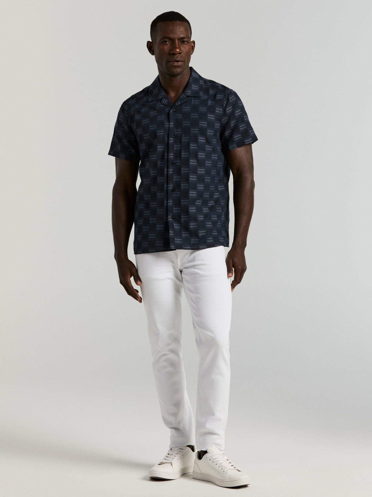 Cotton Clipped Dobby Camp Collar Shirt | Perry Ellis