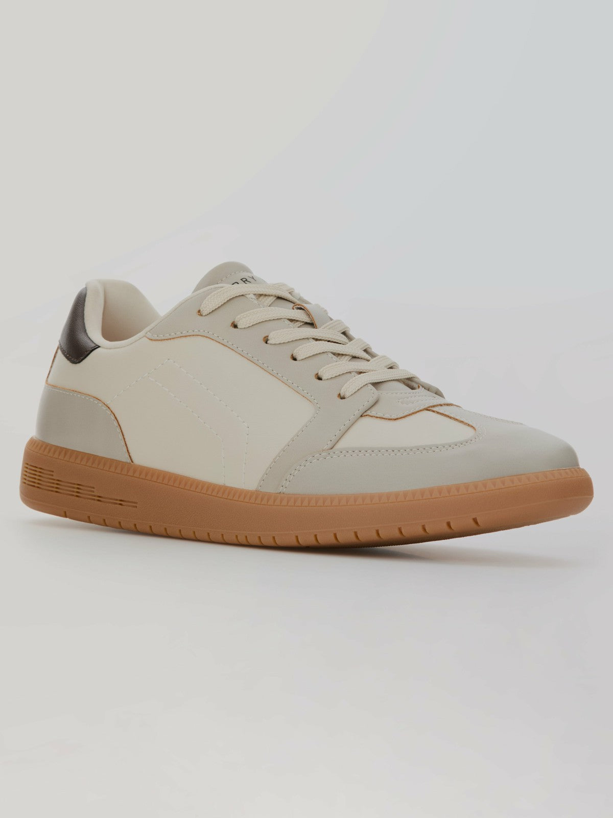 Jaesen Sneaker | Perry Ellis