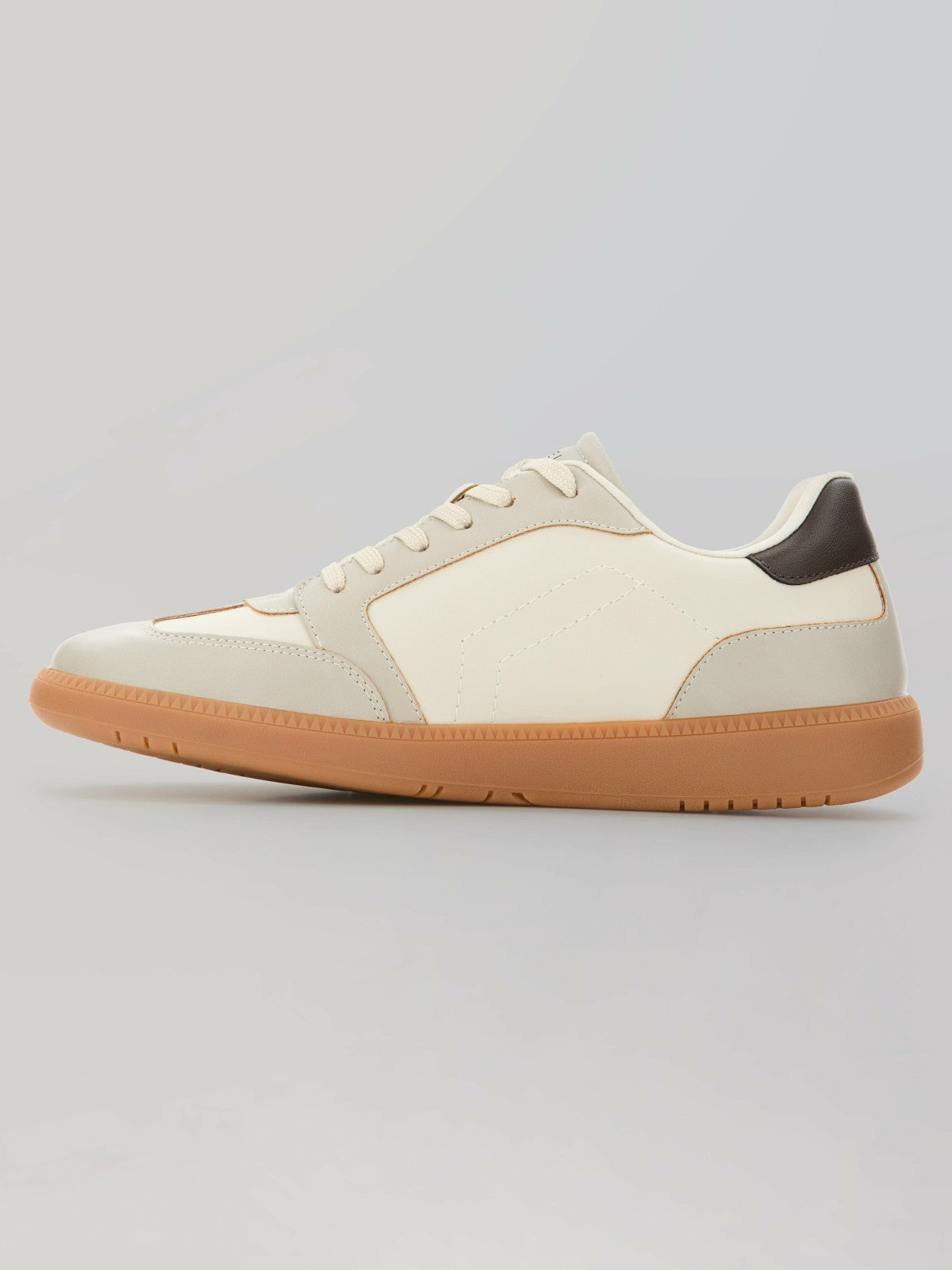 Jaesen Sneaker | Perry Ellis